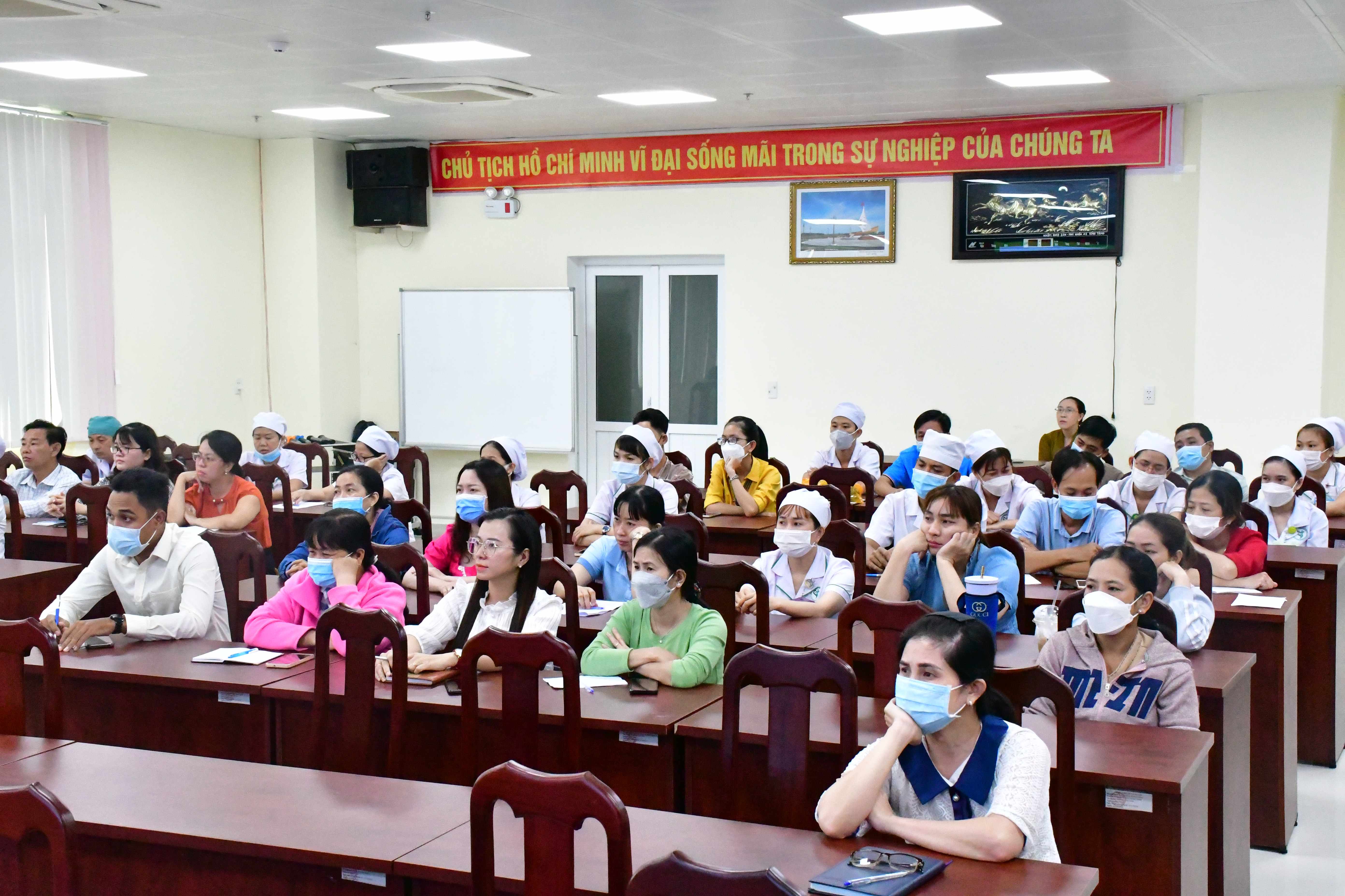 SINH HOẠT CHUYÊN ĐỀ ĐIỀU DƯỠNG THÁNG 7 NĂM 2023