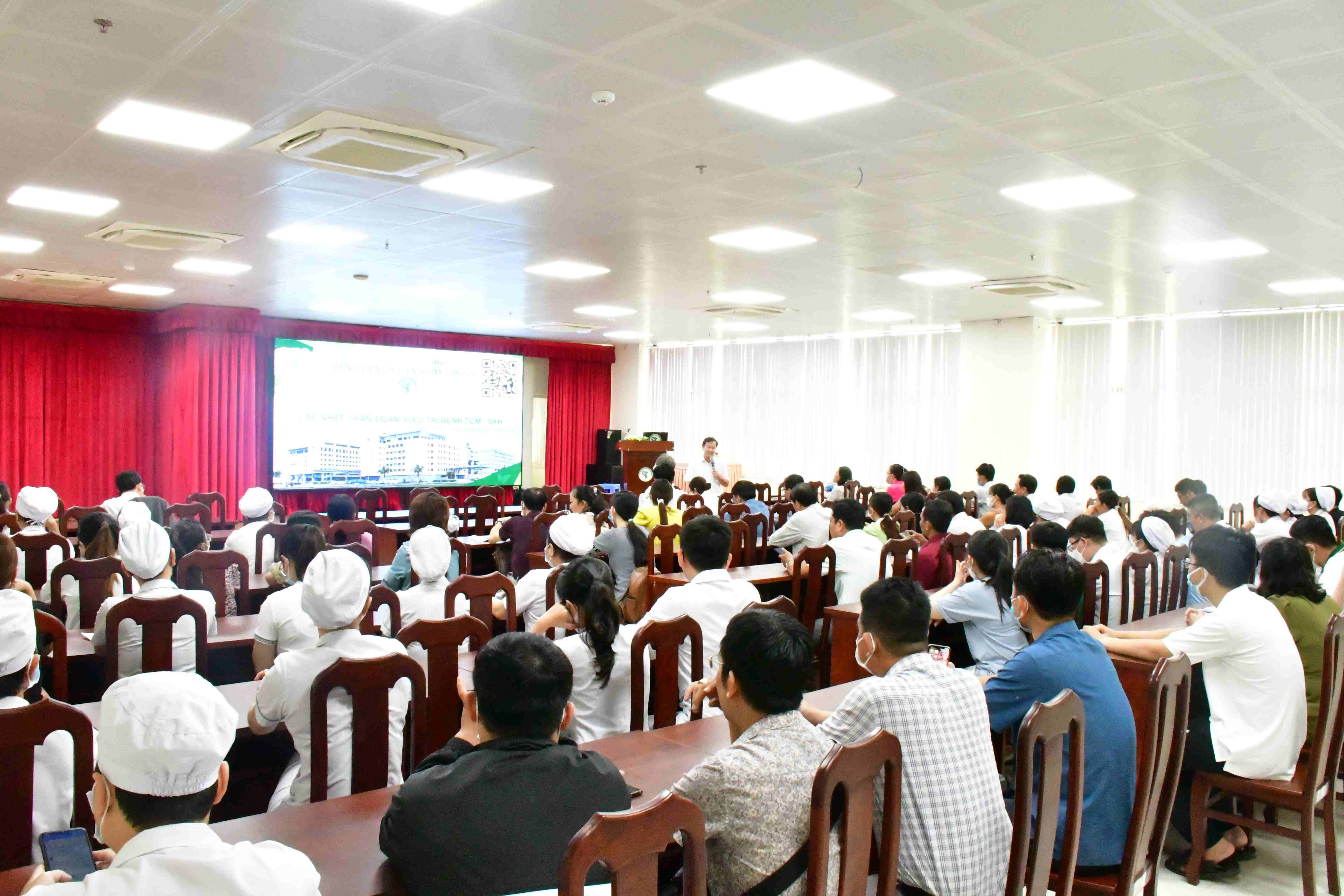 TẬP HUẤN  CẬP NHẬT CHẨN ĐOÁN, ĐIỀU TRỊ BỆNH TAY CHÂN MIỆNG