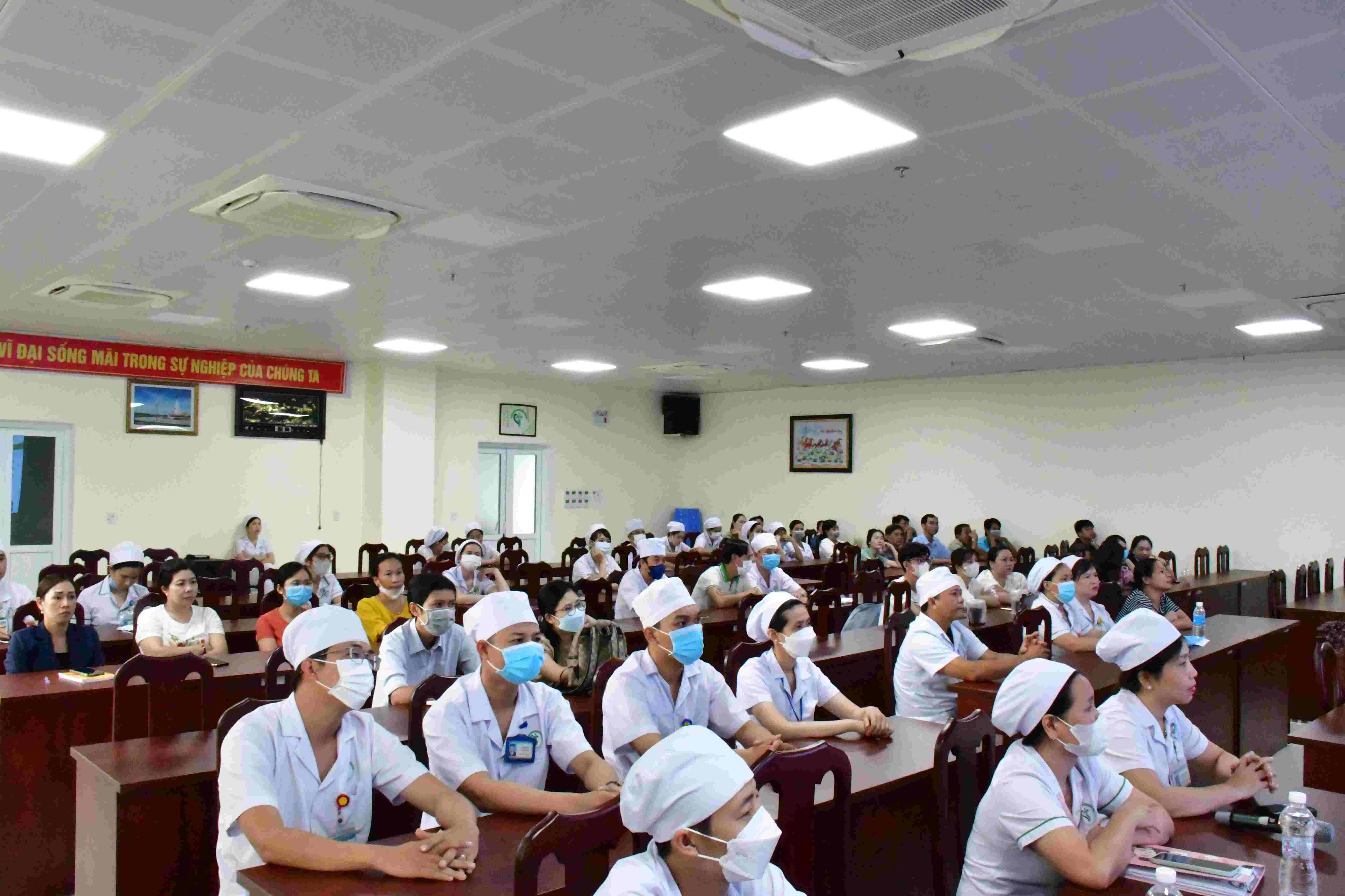SINH HOẠT CHUYÊN ĐỀ ĐIỀU DƯỠNG THÁNG 10/2023