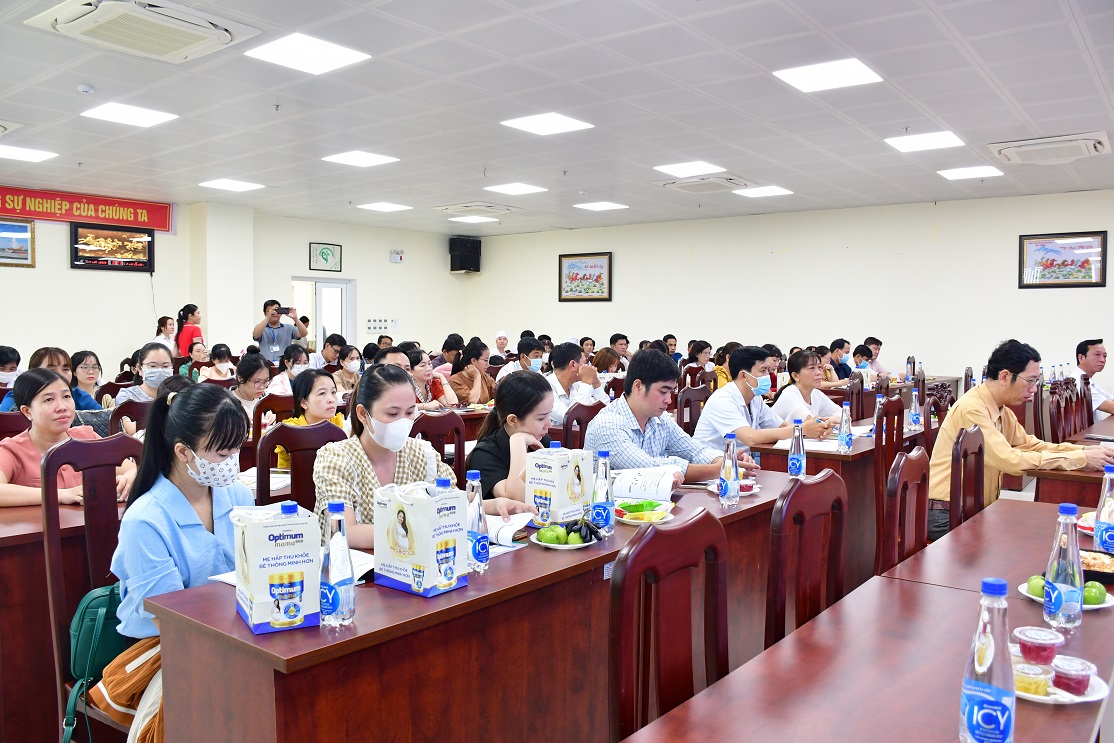 HỘI THẢO CHUYÊN ĐỀ  “THEO DÕI HUYẾT ĐỘNG TRONG HỒI SỨC SỐC SỐT XUẤT HUYẾT, TAY CHÂN MIỆNG”