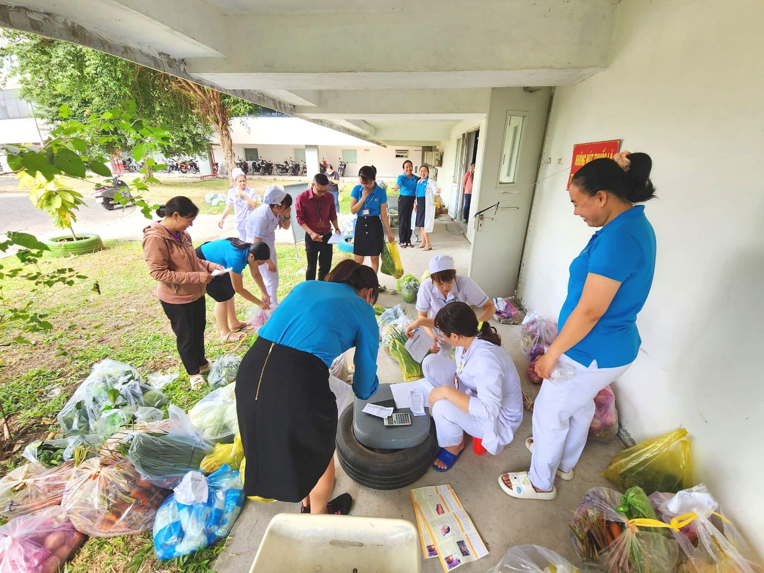 CÔNG ĐOÀN SẢN NHI TỔ CHỨC “CHỢ TẾT” MỪNG XUÂN GIÁP THÌN