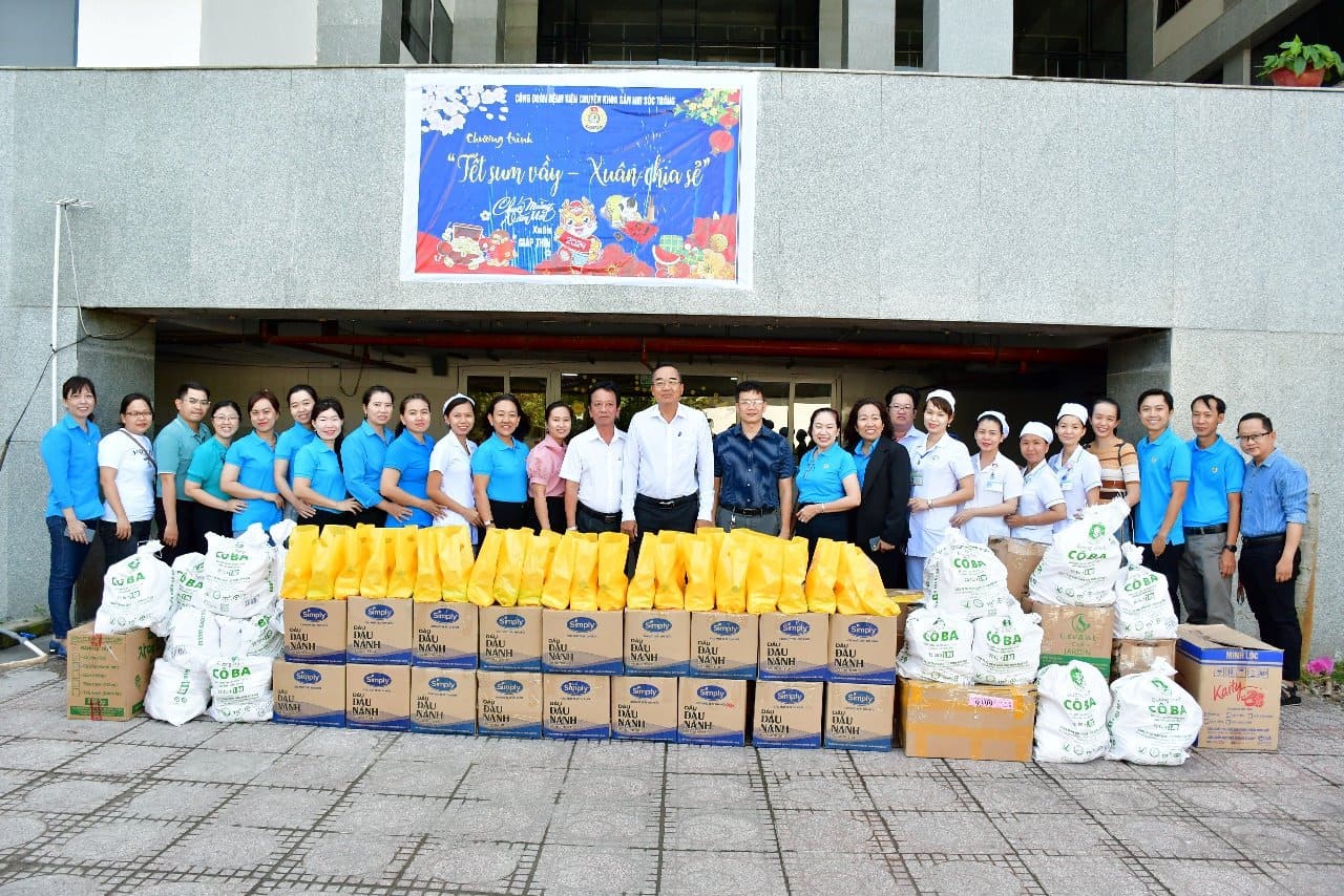 CÔNG ĐOÀN SẢN NHI SÓC TRĂNG CHĂM LO TẾT 2024 CHO ĐOÀN VIÊN
