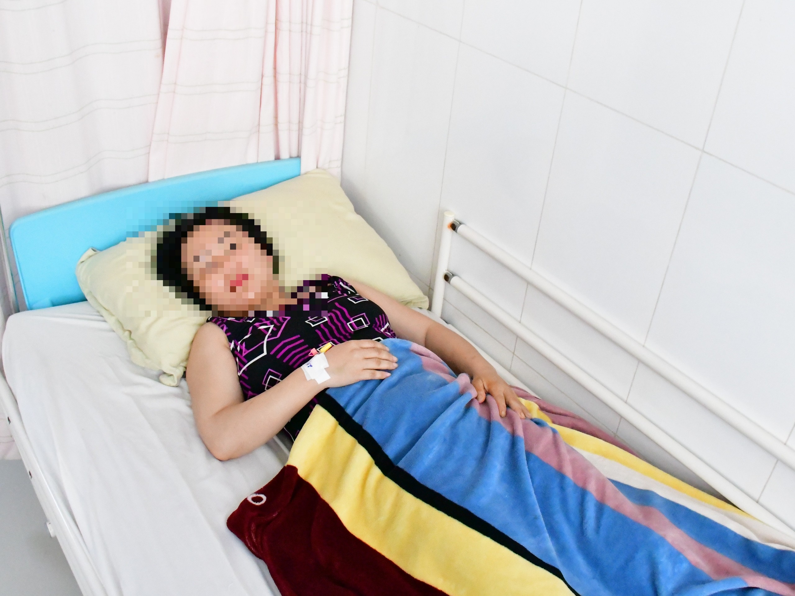 PHẪU THUẬT THÀNH CÔNG CHO BỆNH NHÂN KHUYẾT SẸO VẾT MỔ CŨ BẰNG PHƯƠNG PHÁP NỘI SOI