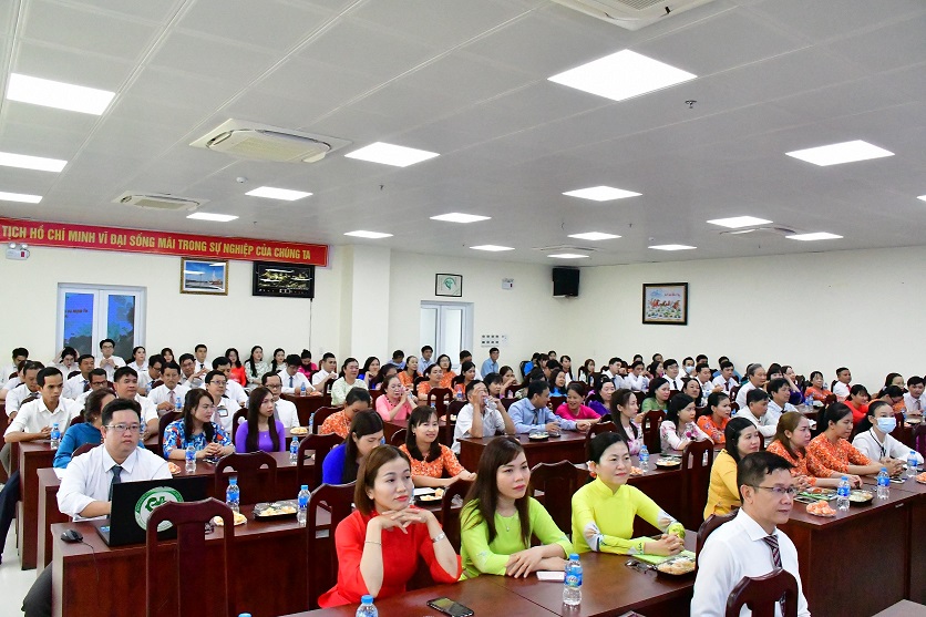 SẢN NHI SÓC TRĂNG TỔ CHỨC HỌP MẶT  KỶ NIỆM 69 NĂM NGÀY THẦY THUỐC VIỆT NAM