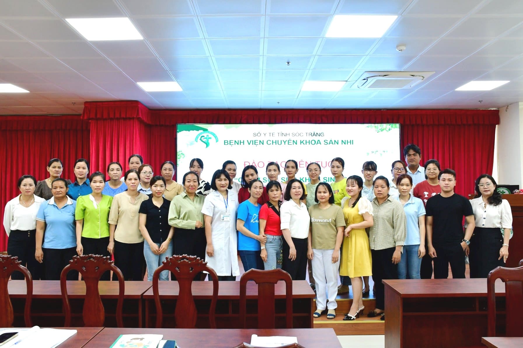 LỚP ĐÀO TẠO LIÊN TỤC “CHĂM SÓC SỨC KHỎE SINH SẢN”