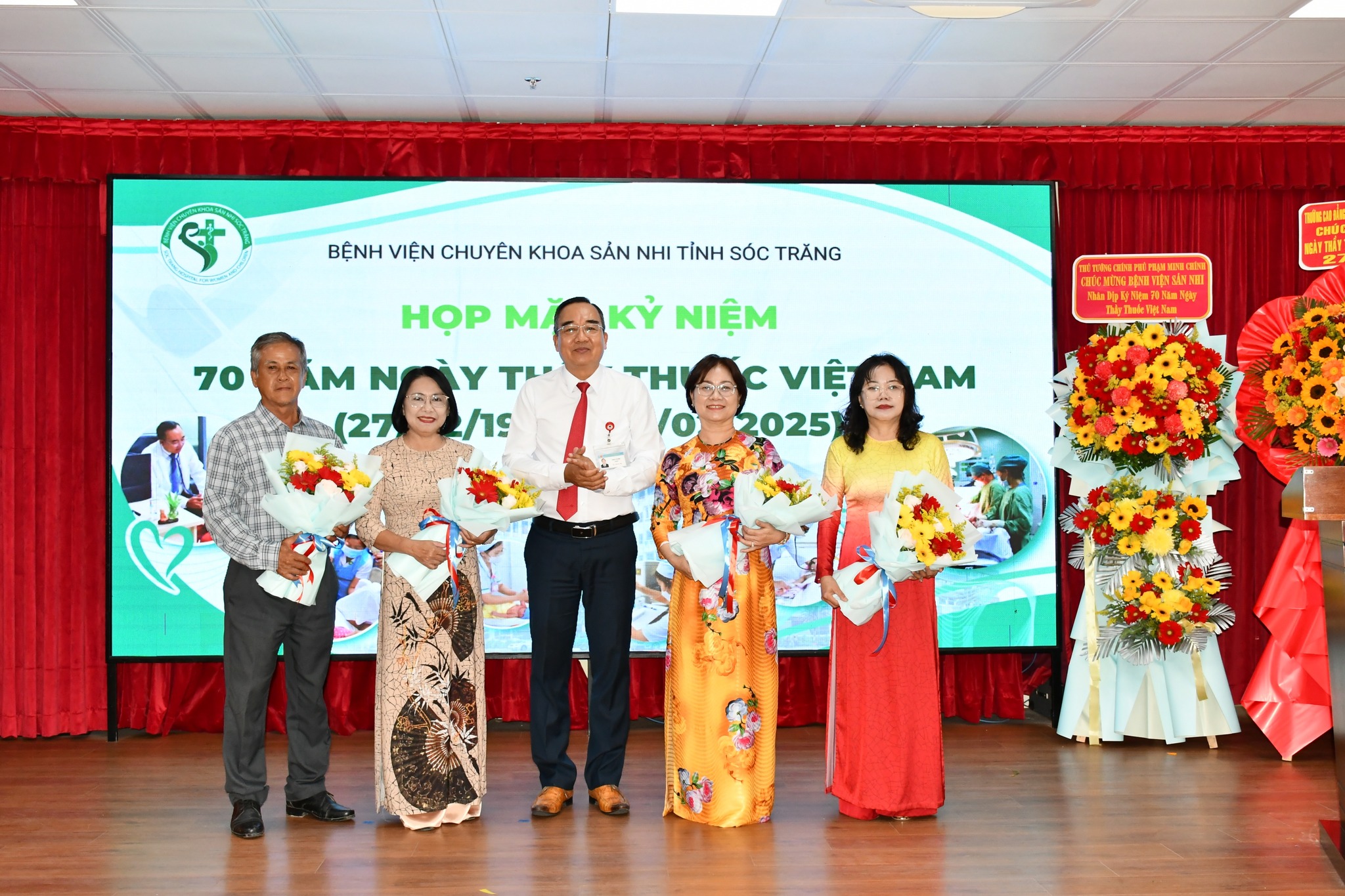 SẢN NHI SÓC TRĂNG TỔ CHỨC HỌP MẶT KỶ NIỆM 70 NĂM NGÀY THẦY THUỐC VIỆT NAM 