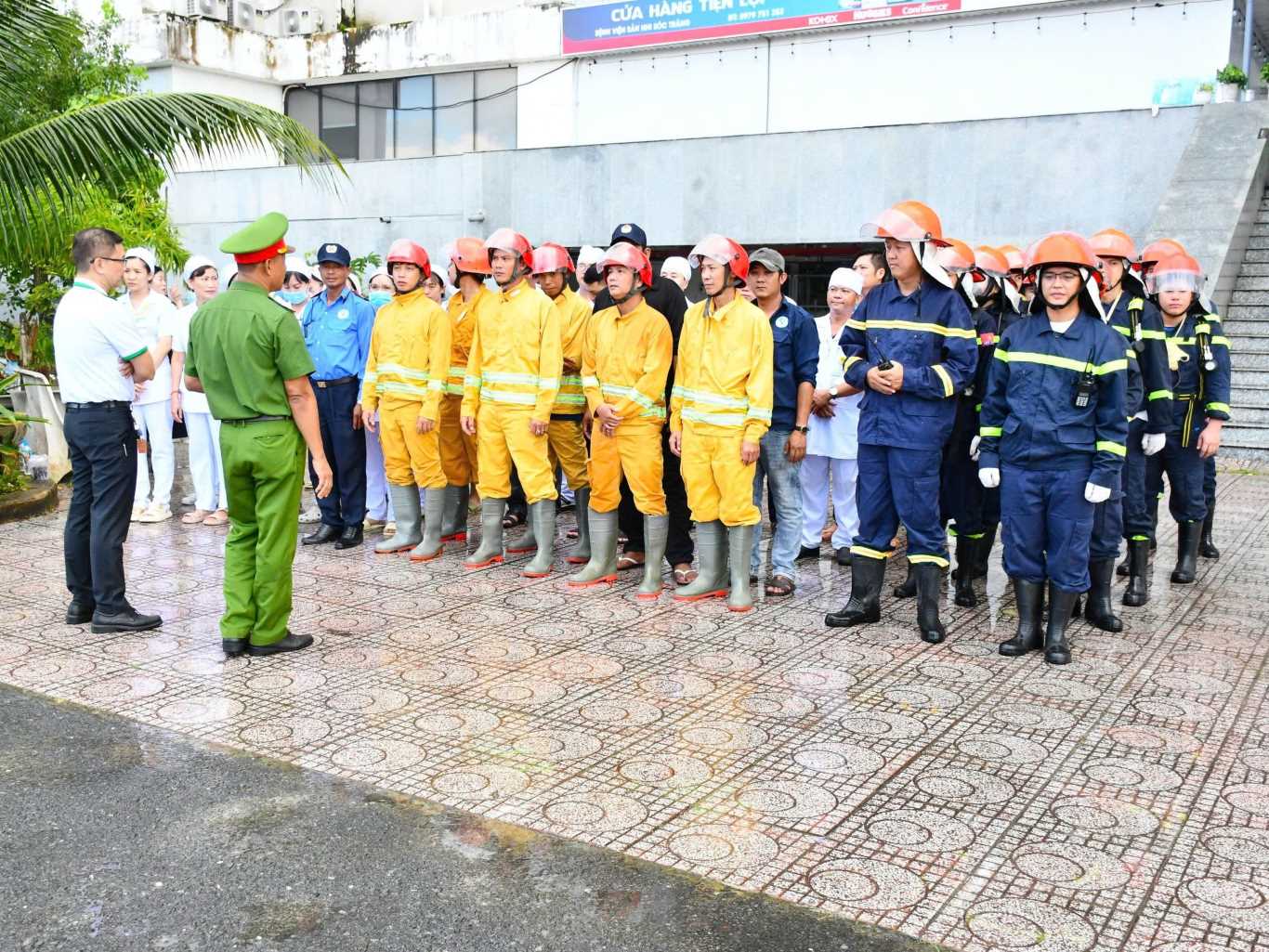 SẢN NHI SÓC TRĂNG PHỐI HỢP THỰC TẬP PHƯƠNG ÁN CHỮA CHÁY VÀ CỨU NẠN CỨU HỘ NĂM 2026